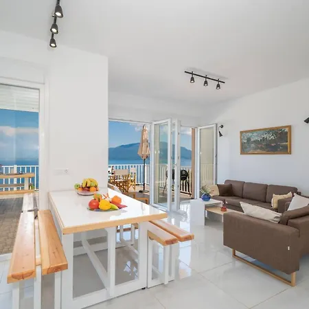 Kandia Ii Agia Efimia